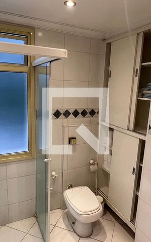 Apartamento à venda com 170m², 3 quartos e 2 vagas Apartamento à venda com 170m², 3 quartos e 2 vagasBanheiro