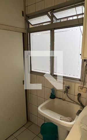 Apartamento à venda com 170m², 3 quartos e 2 vagas Apartamento à venda com 170m², 3 quartos e 2 vagasÁrea de Serviço