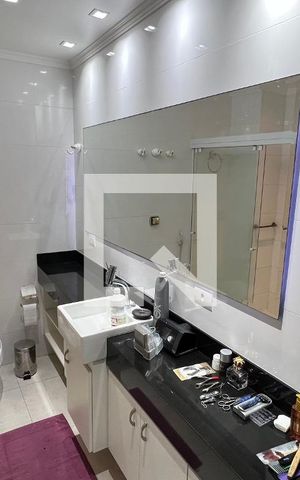 Apartamento à venda com 170m², 3 quartos e 2 vagas Apartamento à venda com 170m², 3 quartos e 2 vagasBanheiro da Suíte