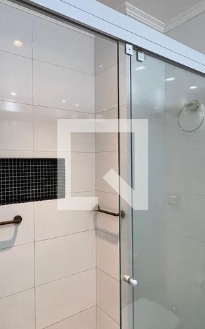 Apartamento à venda com 170m², 3 quartos e 2 vagas Apartamento à venda com 170m², 3 quartos e 2 vagasBanheiro da Suíte