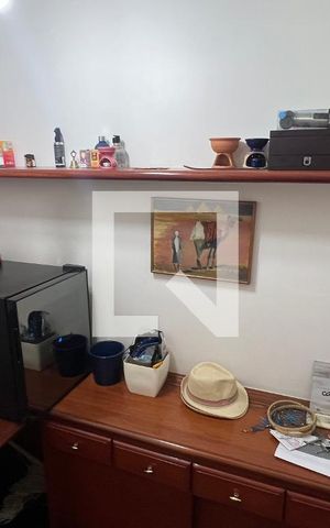 Apartamento à venda com 170m², 3 quartos e 2 vagas Apartamento à venda com 170m², 3 quartos e 2 vagasEscritorio