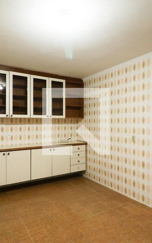 Casa para alugar com 220m², 4 quartos e 4 vagasCozinha