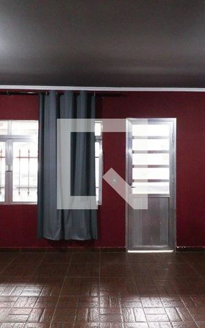Casa para alugar com 220m², 4 quartos e 4 vagasSala