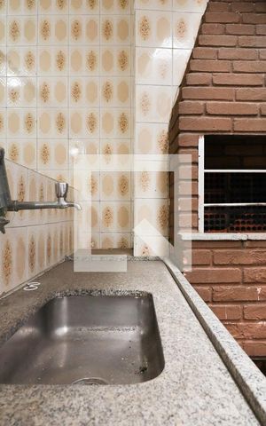 Casa para alugar com 220m², 4 quartos e 4 vagasChurrasqueira