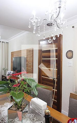 Casa à venda com 200m², 2 quartos e 2 vagasSala 