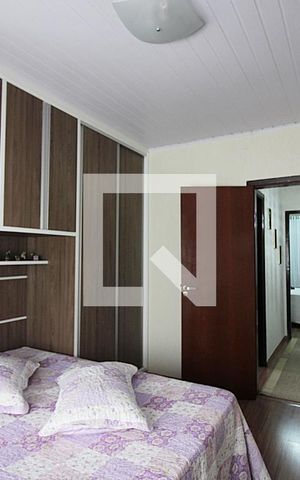 Casa à venda com 200m², 2 quartos e 2 vagasQuarto 1