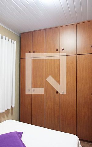Casa à venda com 200m², 2 quartos e 2 vagasQuarto 2
