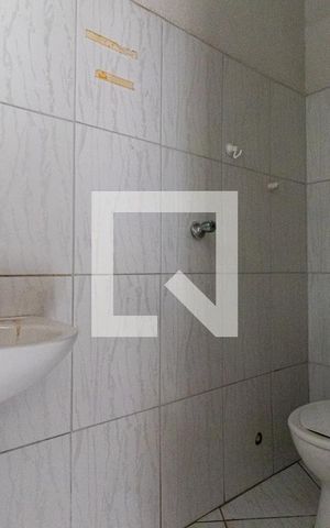 Casa à venda com 210m², 5 quartos e 3 vagasCasa 2 - Banheiro
