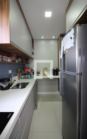 Apartamento para alugar com 69m², 2 quartos e 2 vagasCozinha