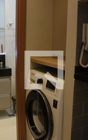 Studio para alugar com 38m², 1 quarto e 1 vagaEntrada do banheiro c/ maquina de lavar