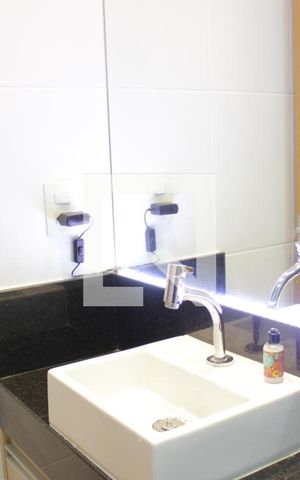 Studio para alugar com 38m², 1 quarto e 1 vagaPia do banheiro