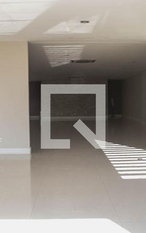 Casa de condomínio para alugar com 200m², 4 quartos e 4 vagas Casa de condomínio para alugar com 200m², 4 quartos e 4 vagasÁrea comum - Salão de festas