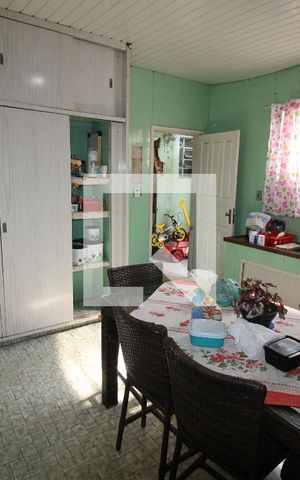 Casa à venda com 195m², 4 quartos e 2 vagasCozinha