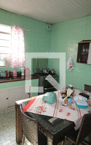 Casa à venda com 195m², 4 quartos e 2 vagasCozinha