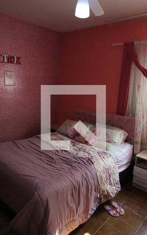 Casa à venda com 195m², 4 quartos e 2 vagasQuarto 3