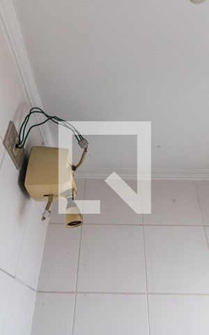 Apartamento à venda com 186m², 4 quartos e 3 vagas Apartamento à venda com 186m², 4 quartos e 3 vagasBanheiro de Serviço