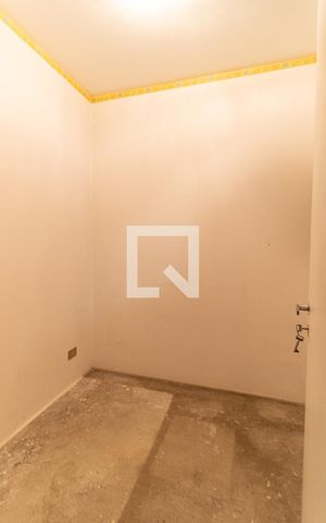 Apartamento à venda com 186m², 4 quartos e 3 vagas Apartamento à venda com 186m², 4 quartos e 3 vagasQuarto de Serviço