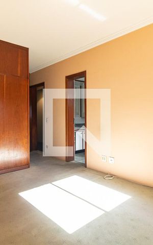 Apartamento à venda com 186m², 4 quartos e 3 vagas Apartamento à venda com 186m², 4 quartos e 3 vagasSuíte 1