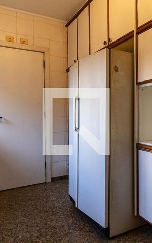 Apartamento à venda com 186m², 4 quartos e 3 vagas Apartamento à venda com 186m², 4 quartos e 3 vagasCozinha