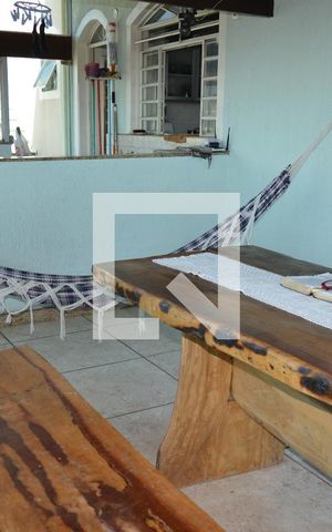 Casa à venda com 708m², 3 quartos e 3 vagasVaranda
