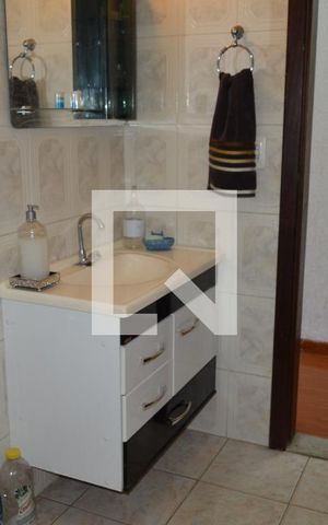 Casa à venda com 708m², 3 quartos e 3 vagasBanheiro Social