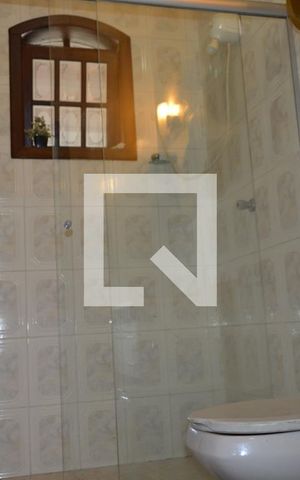 Casa à venda com 708m², 3 quartos e 3 vagasBanheiro Social