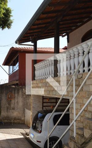 Casa à venda com 708m², 3 quartos e 3 vagasQuintal