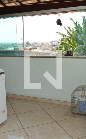 Casa à venda com 708m², 3 quartos e 3 vagasÁrea de Serviço