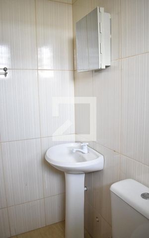 Casa para alugar com 30m², 1 quarto e sem vagaBanheiro