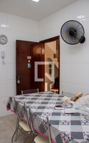 Casa de condomínio à venda com 375m², 4 quartos e 1 vagaCozinha