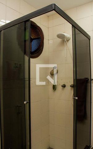 Casa de condomínio à venda com 375m², 4 quartos e 1 vagaBanheiro da Suíte 04