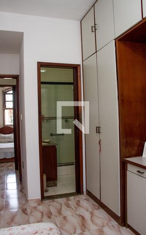 Casa de condomínio à venda com 375m², 4 quartos e 1 vagaSuíte 02