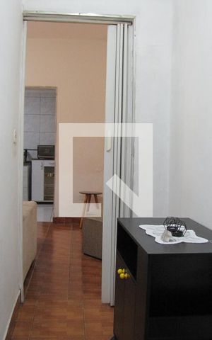Casa à venda com 176m², 3 quartos e 3 vagasCorredor