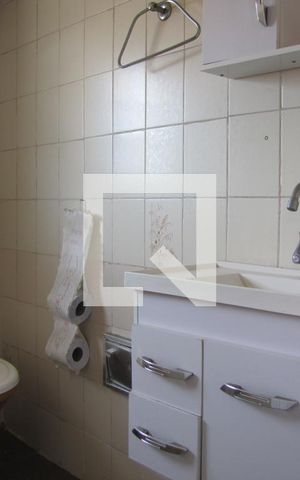 Casa à venda com 176m², 3 quartos e 3 vagasCasa 2 - Banheiro