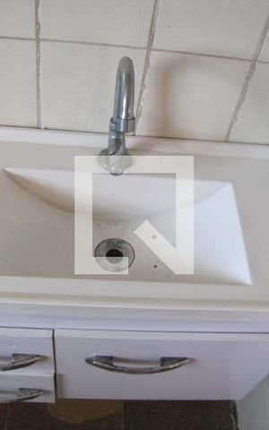 Casa à venda com 176m², 3 quartos e 3 vagasCasa 2 - Banheiro