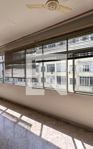 Apartamento à venda com 350m², 3 quartos e 1 vaga Apartamento à venda com 350m², 3 quartos e 1 vagaSala - Varanda