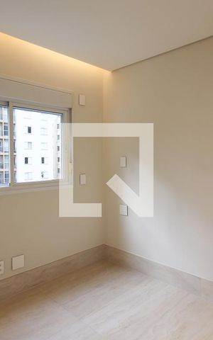 Apartamento à venda com 126m², 2 quartos e 3 vagas Apartamento à venda com 126m², 2 quartos e 3 vagasQuarto