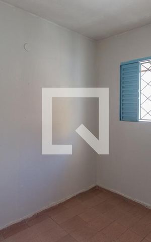 Casa à venda com 228m², 4 quartos e 2 vagas Casa à venda com 228m², 4 quartos e 2 vagasSala 2