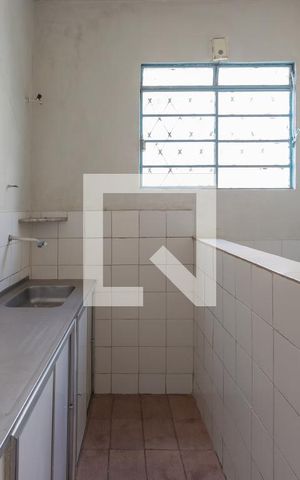 Casa à venda com 228m², 4 quartos e 2 vagas Casa à venda com 228m², 4 quartos e 2 vagasCozinha 2