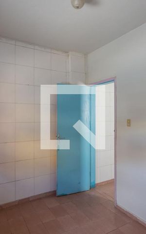 Casa à venda com 228m², 4 quartos e 2 vagas Casa à venda com 228m², 4 quartos e 2 vagasQuarto 4 - Suíte