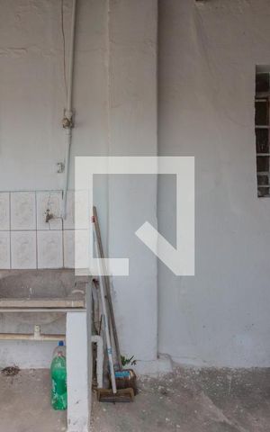 Casa à venda com 228m², 4 quartos e 2 vagas Casa à venda com 228m², 4 quartos e 2 vagasÁrea de Serviço