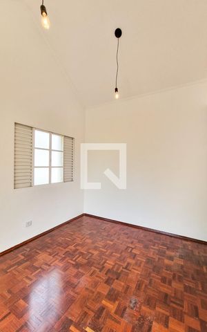 Casa de condomínio para alugar com 249m², 4 quartos e 2 vagasSuíte 1