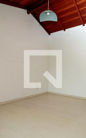 Casa à venda com 186m², 3 quartos e 2 vagas Casa à venda com 186m², 3 quartos e 2 vagasSuíte