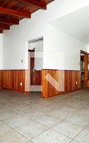 Casa à venda com 186m², 3 quartos e 2 vagas Casa à venda com 186m², 3 quartos e 2 vagasSala
