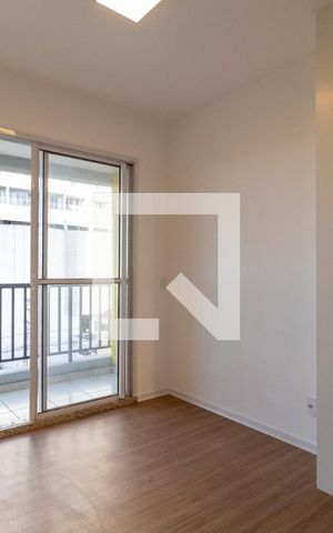 Apartamento à venda com 28m², 1 quarto e sem vaga Apartamento à venda com 28m², 1 quarto e sem vagaSala