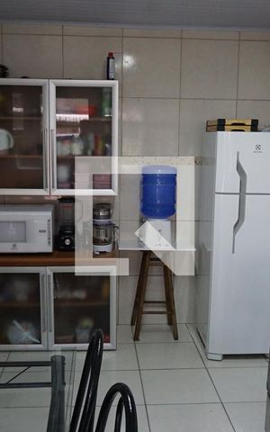 Casa à venda com 300m², 3 quartos e 2 vagasCasa anexa Cozinha