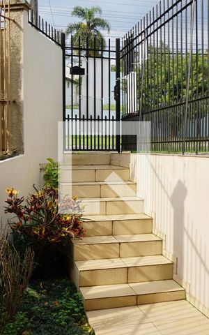 Casa à venda com 300m², 3 quartos e 2 vagasVista Sala