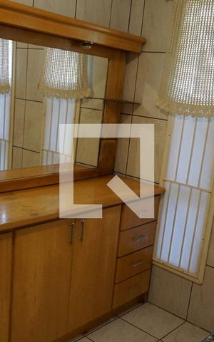 Casa à venda com 300m², 3 quartos e 2 vagasBanheiro 1