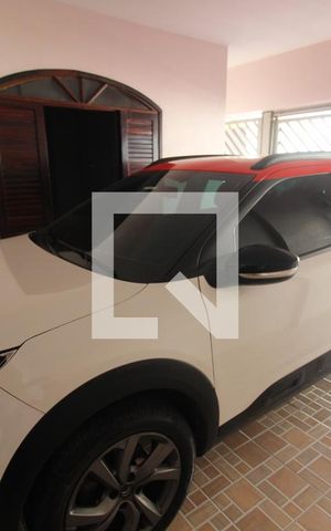 Casa à venda com 315m², 6 quartos e 1 vagaGaragem