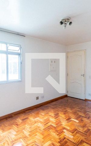 Apartamento à venda com 75m², 3 quartos e 1 vaga Apartamento à venda com 75m², 3 quartos e 1 vagaSala